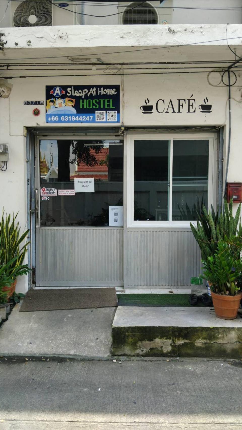 Sleepwith Me Hostel Bangkok Exterior foto